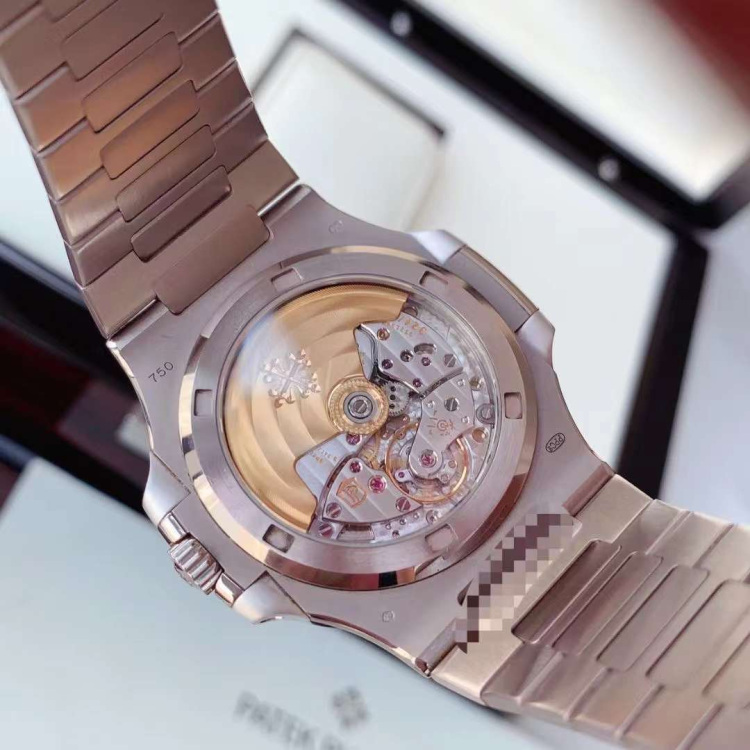 Patek philippe nautilus 5713 clearance